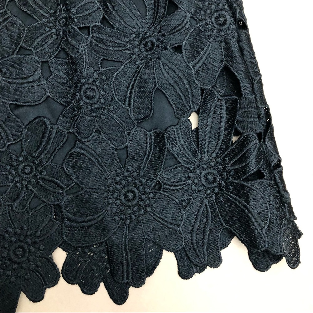 Calvin Klein Black Floral Lace Sleeveless Shell Top - Picture 14 of 16